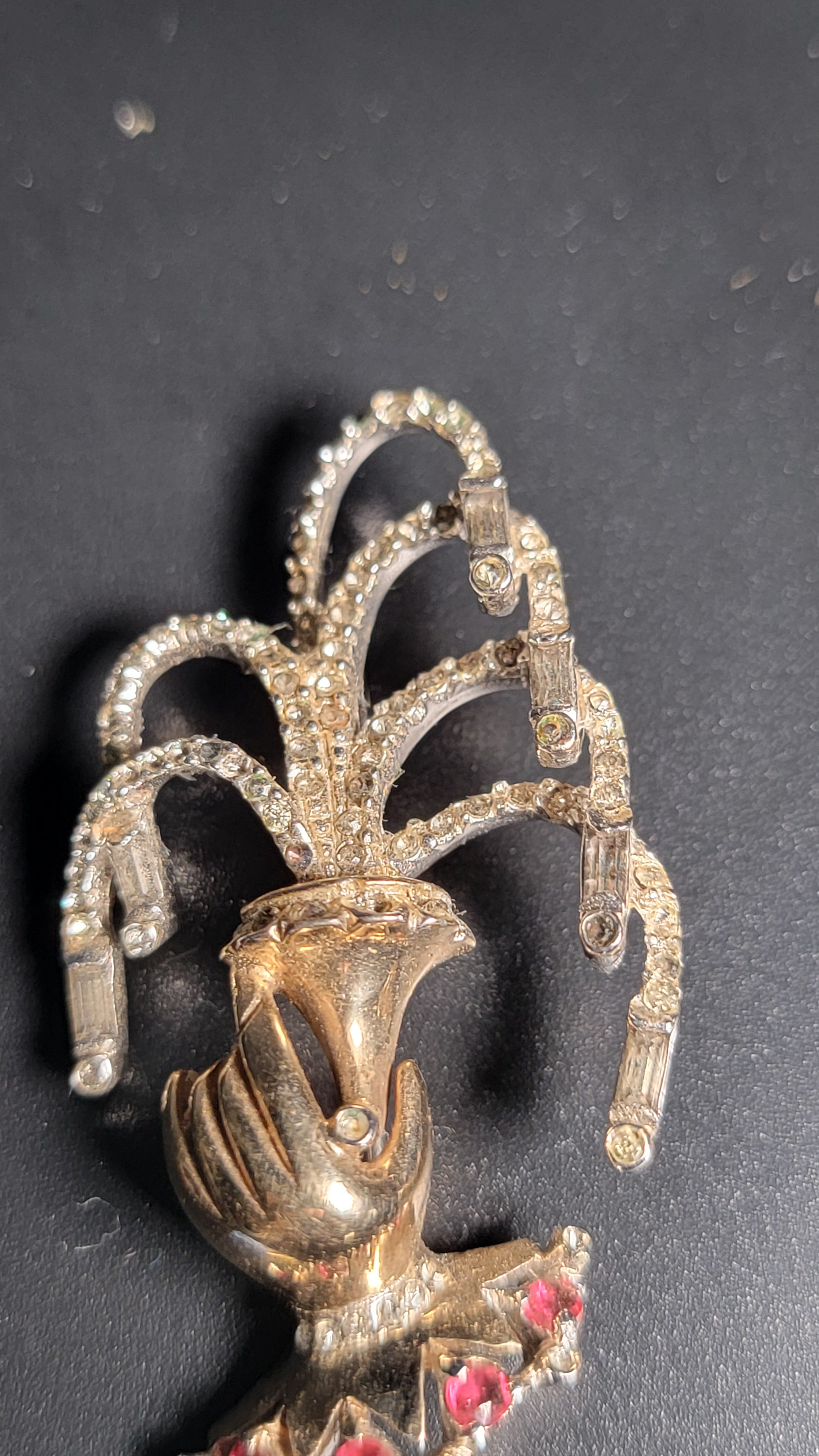 Vintage 1940s-1950s Reja Gold Wash Brooch - Hand Holding Crown - Rhinestone & Baguette