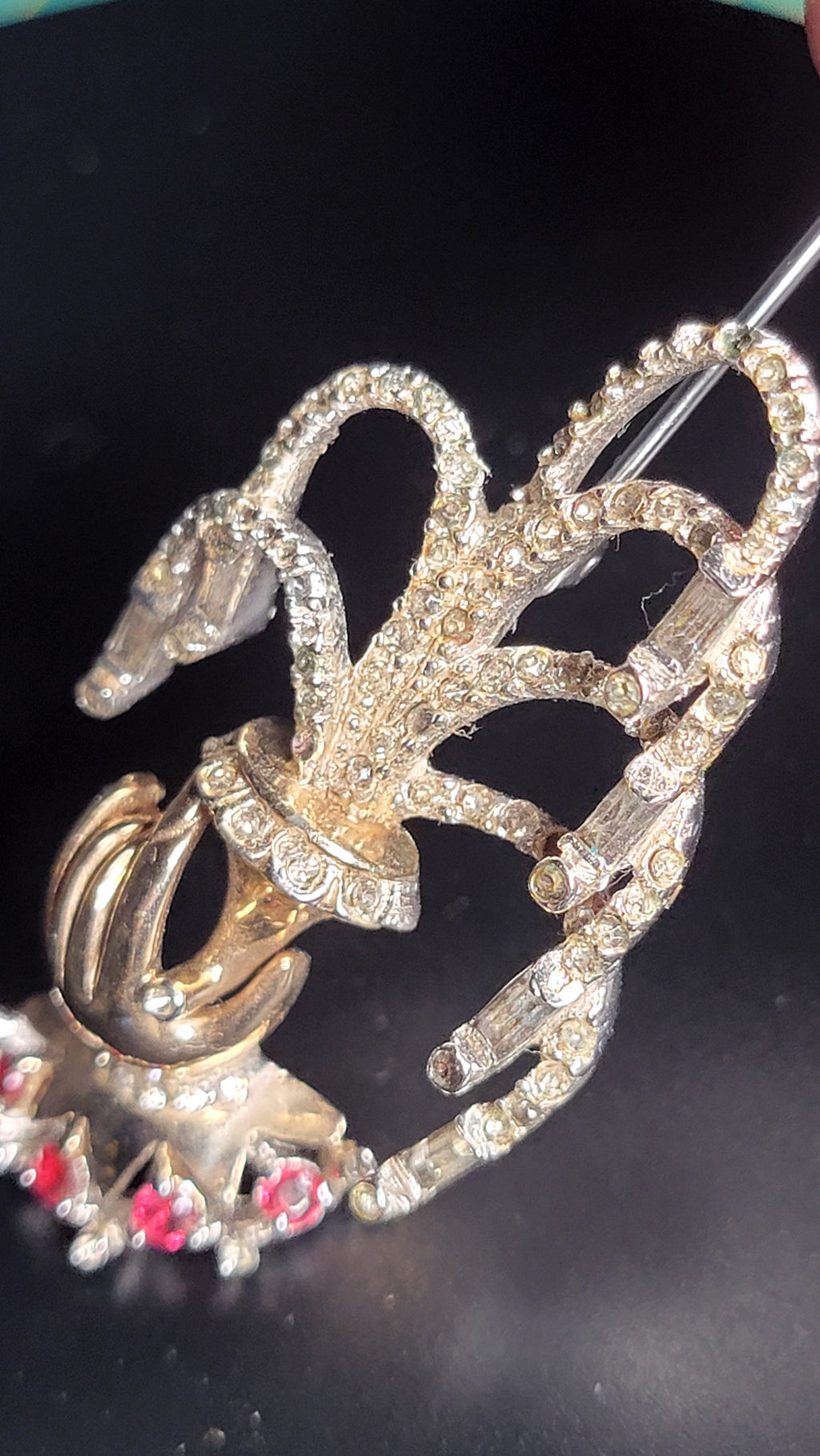 Vintage 1940s-1950s Reja Gold Wash Brooch - Hand Holding Crown - Rhinestone & Baguette