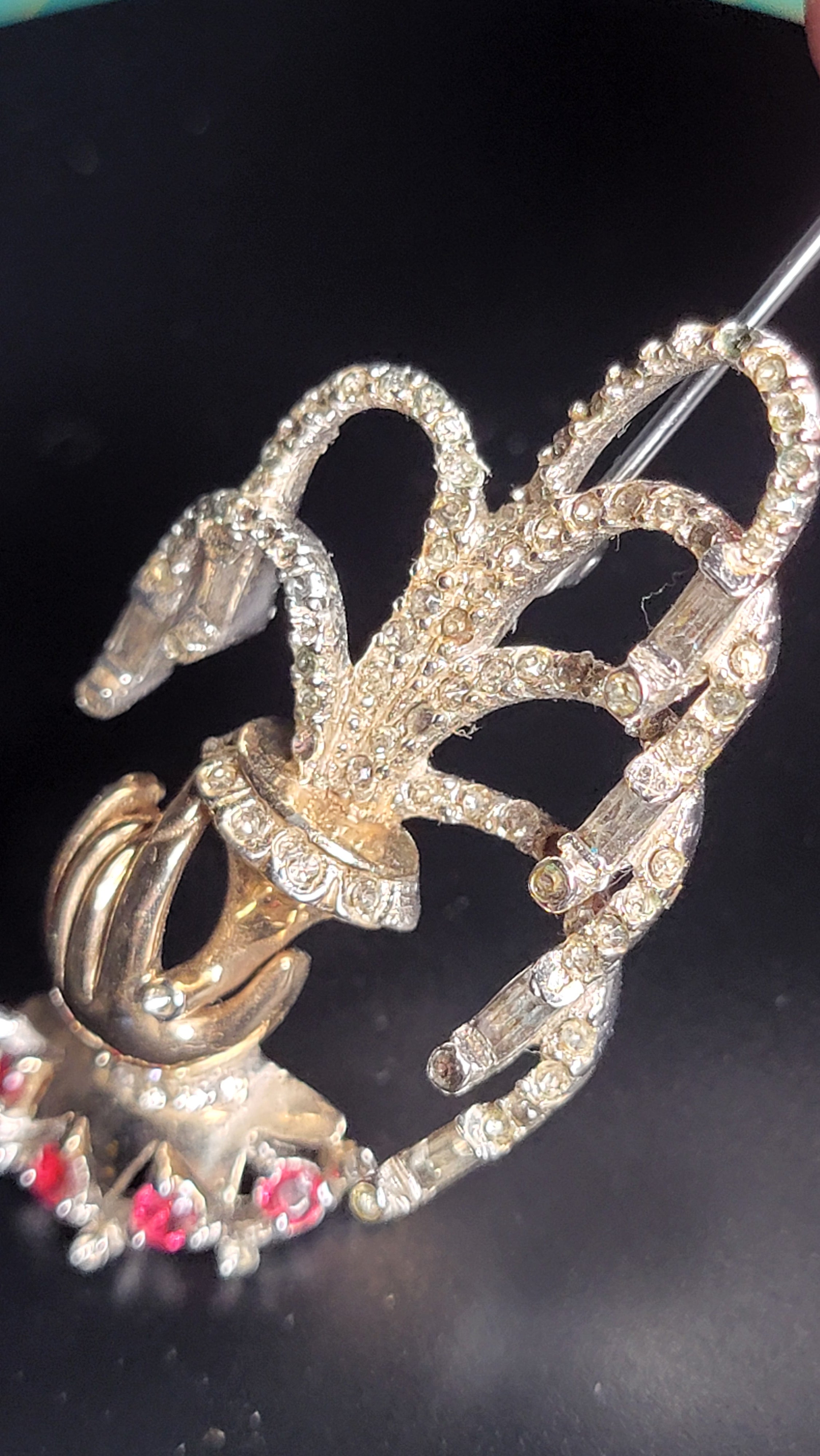 Vintage 1940s-1950s Reja Gold Wash Brooch - Hand Holding Crown - Rhinestone & Baguette