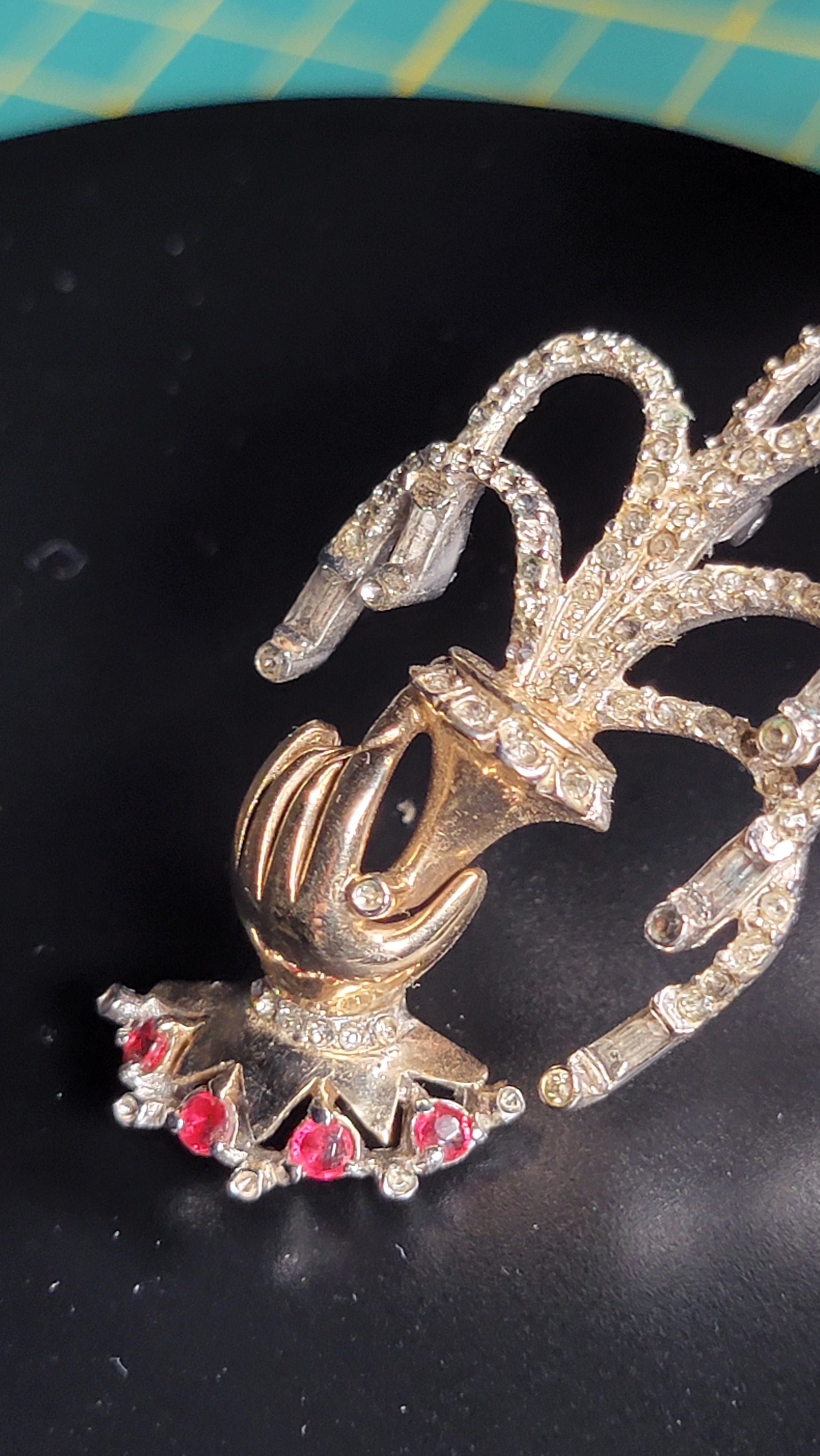 Vintage 1940s-1950s Reja Gold Wash Brooch - Hand Holding Crown - Rhinestone & Baguette