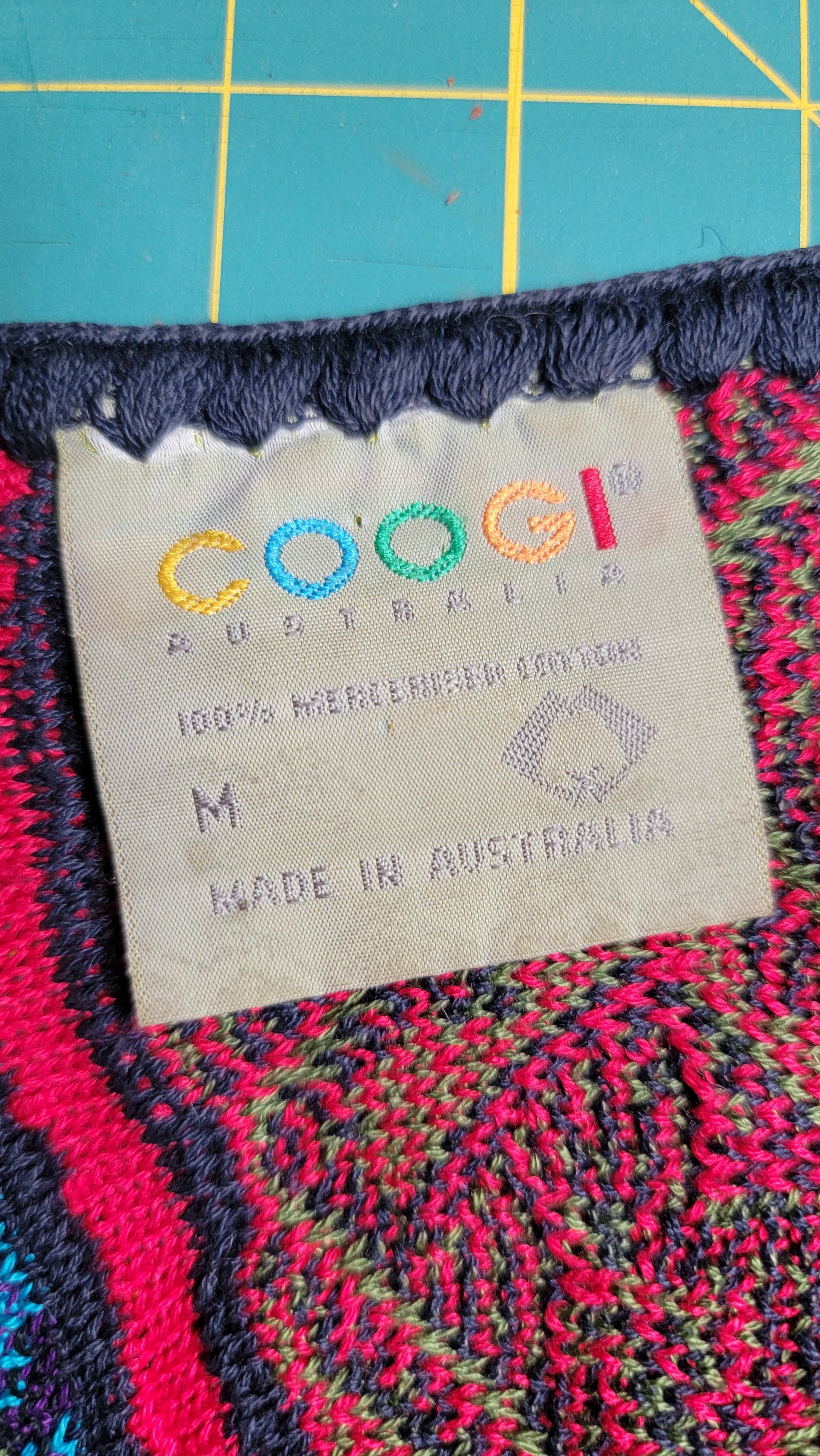 Vintage COOGI Cardigan Sweater *authentic* – Women's Medium
